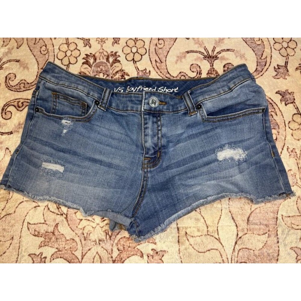 Y2K Victoria’s Secret denim shorts - size 8